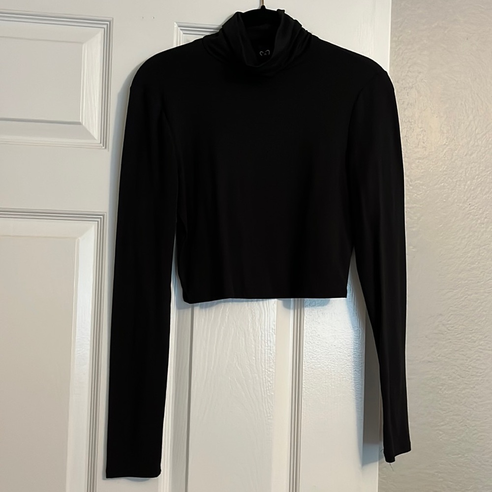 turtleneck crop top 👚👑